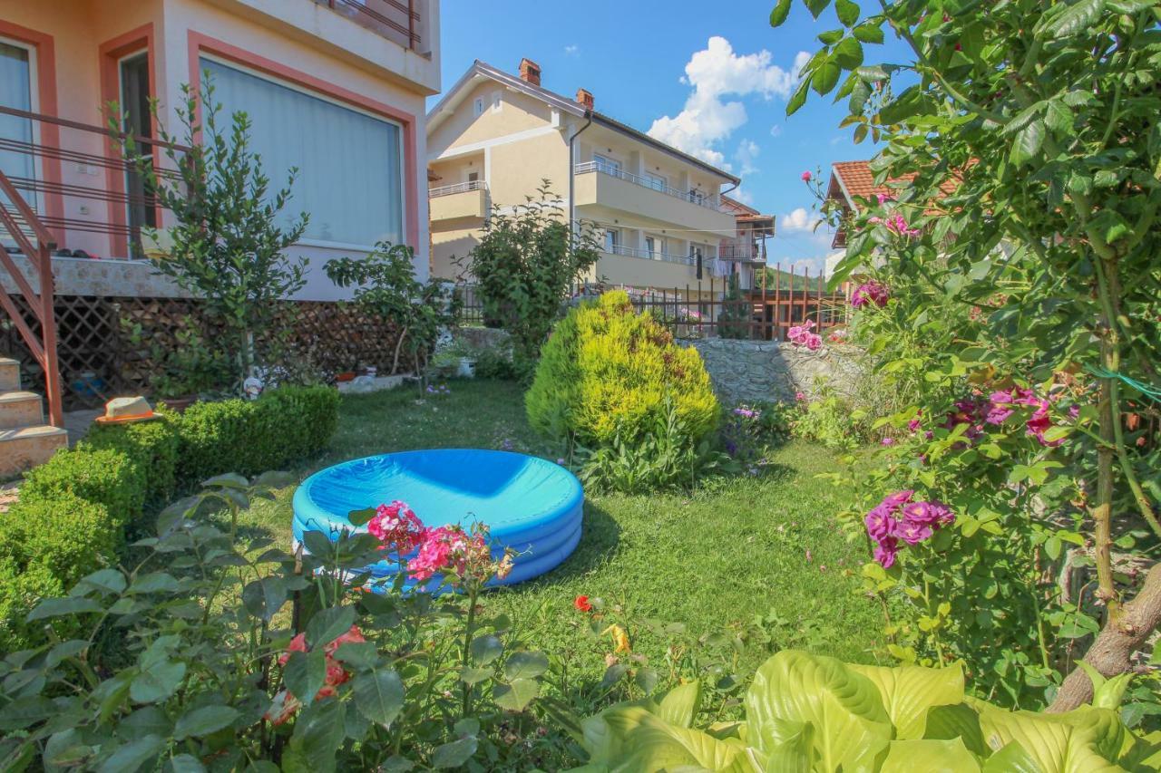 Apartmani Mishe Vevčani Екстериор снимка